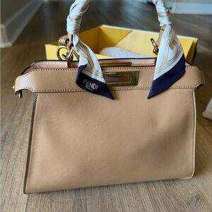 Fendi ISeeU Peekaboo Medium Bag (Beige/Cappuccino/Rose)